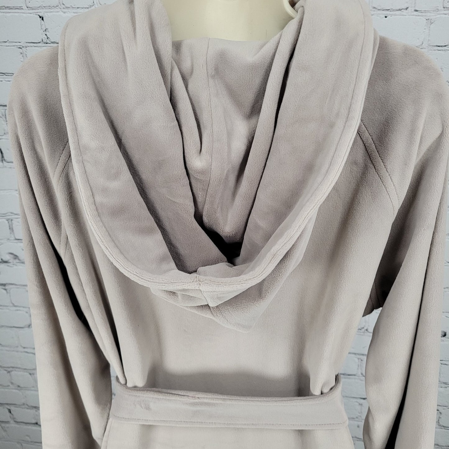 Barefoot Dreams Purple Grey LuxeChic Soft Velour Hooded Belted Robe Size 1