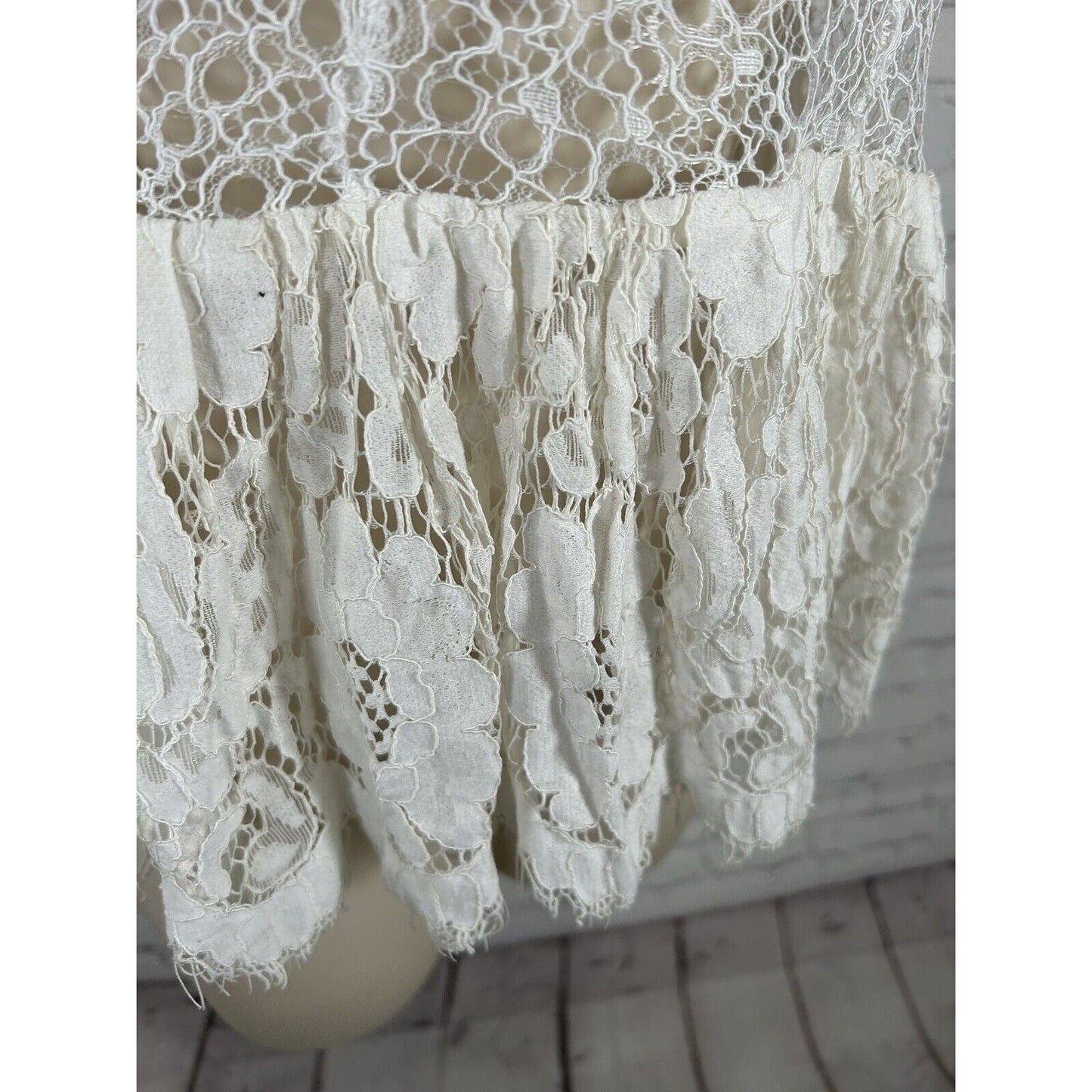 Asos Design Ivory Sheer Lace Cap Sleeve Babydoll Lace Up Back Ruffle Top Size 4