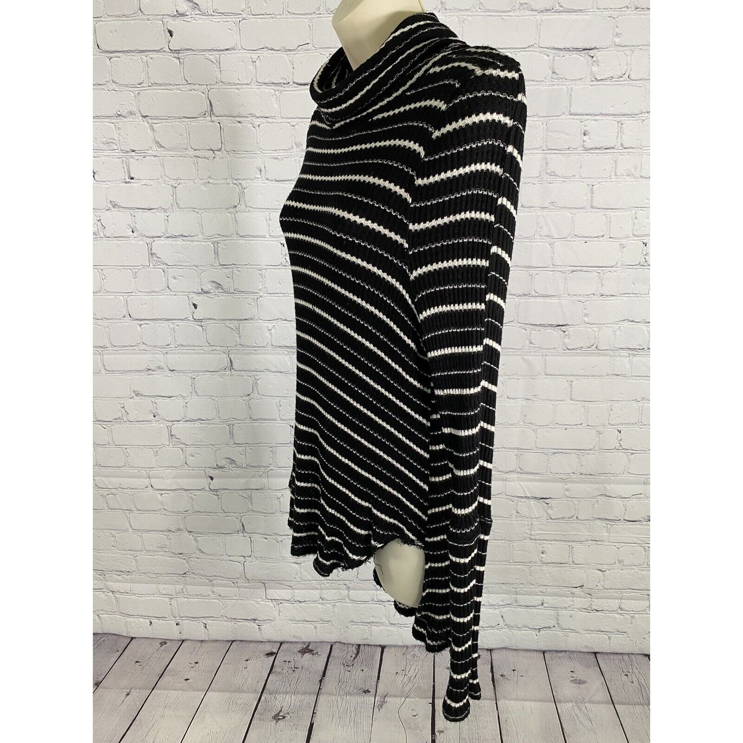 We The Free Black White Striped Long Sleeve Turtle Neck Knit Sweater Top Tunic S