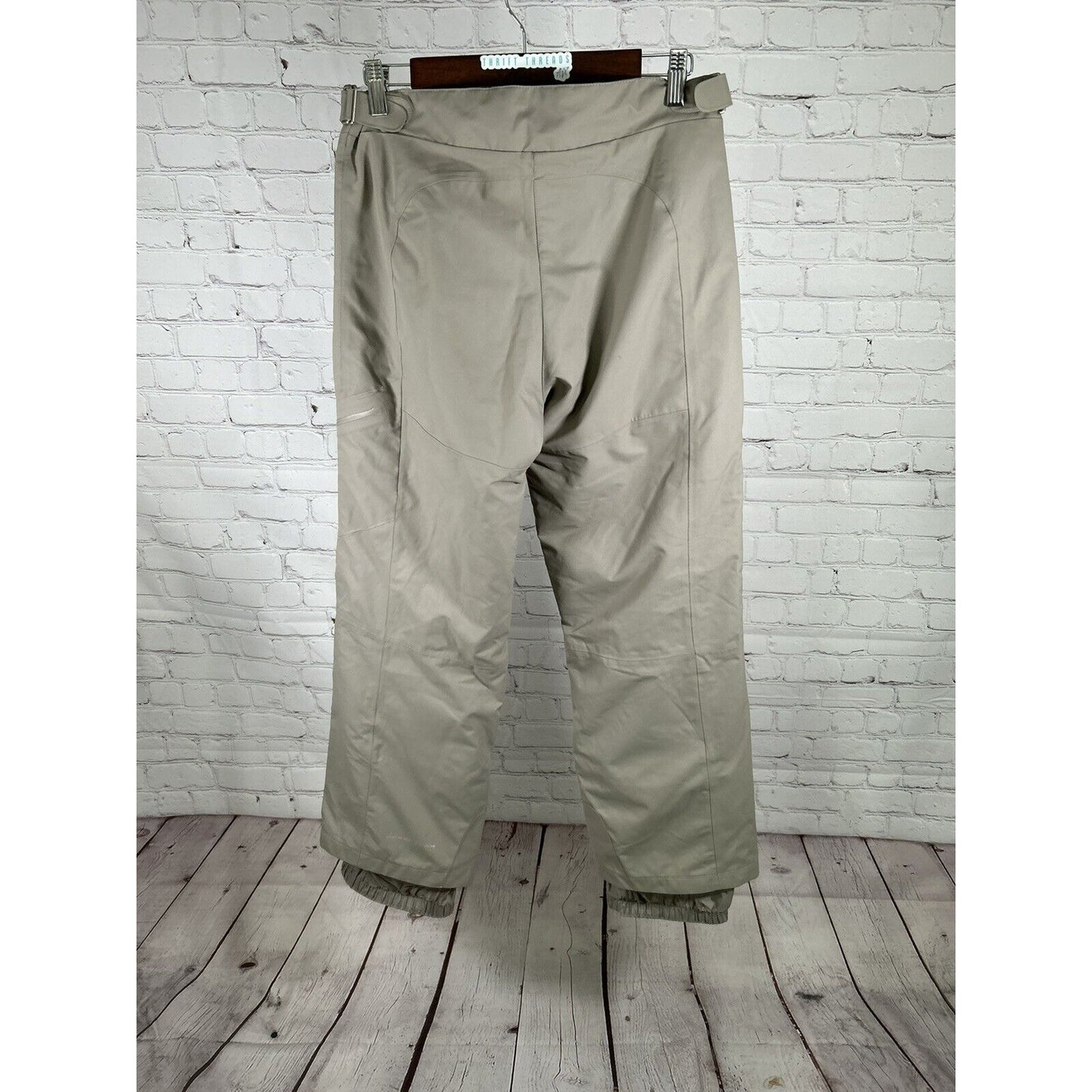 Obermeyer Beige Catalyst Ventilated Snowboard Ski Pants Women’s Size 6 (31 x 29)