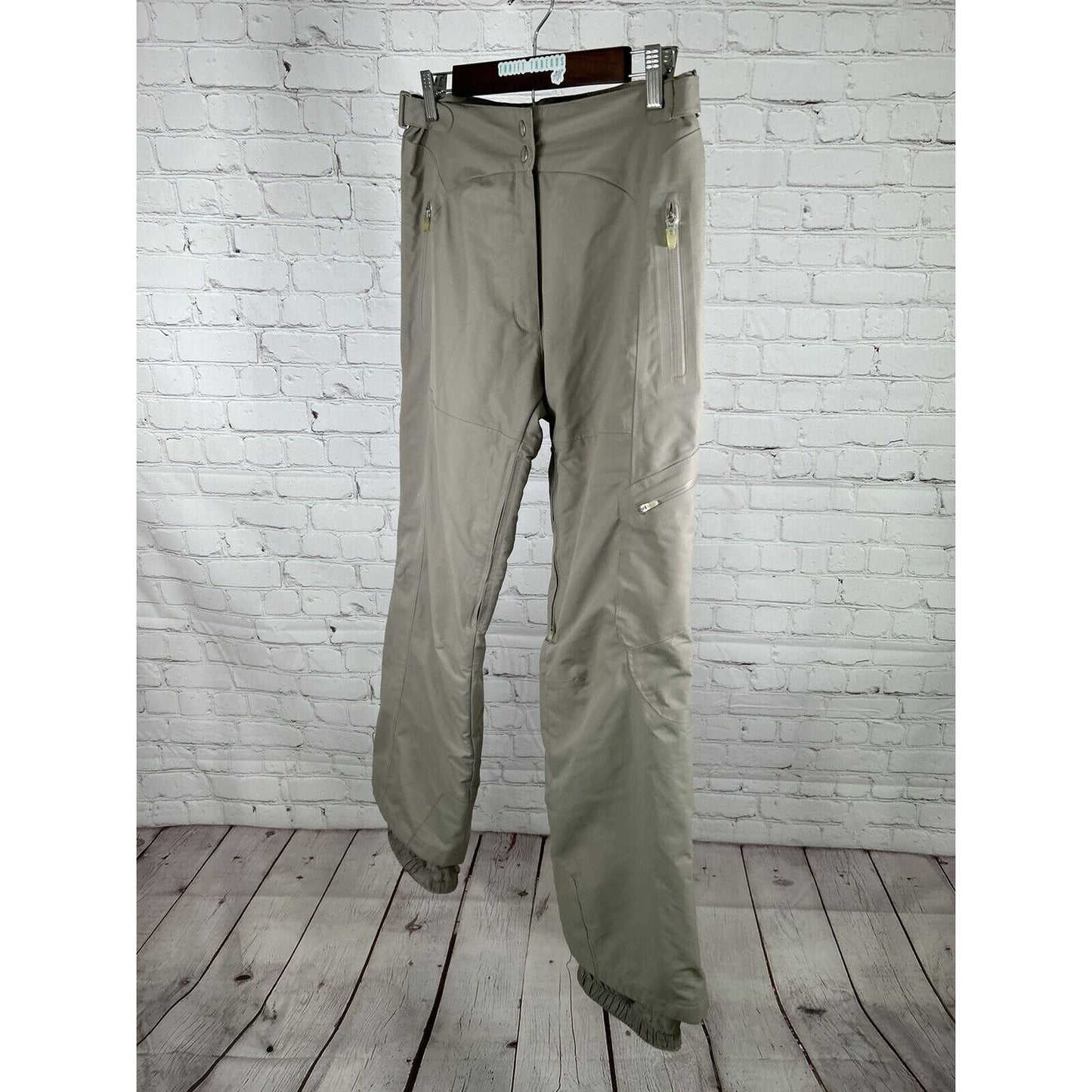 Obermeyer Beige Catalyst Ventilated Snowboard Ski Pants Women’s Size 6 (31 x 29)