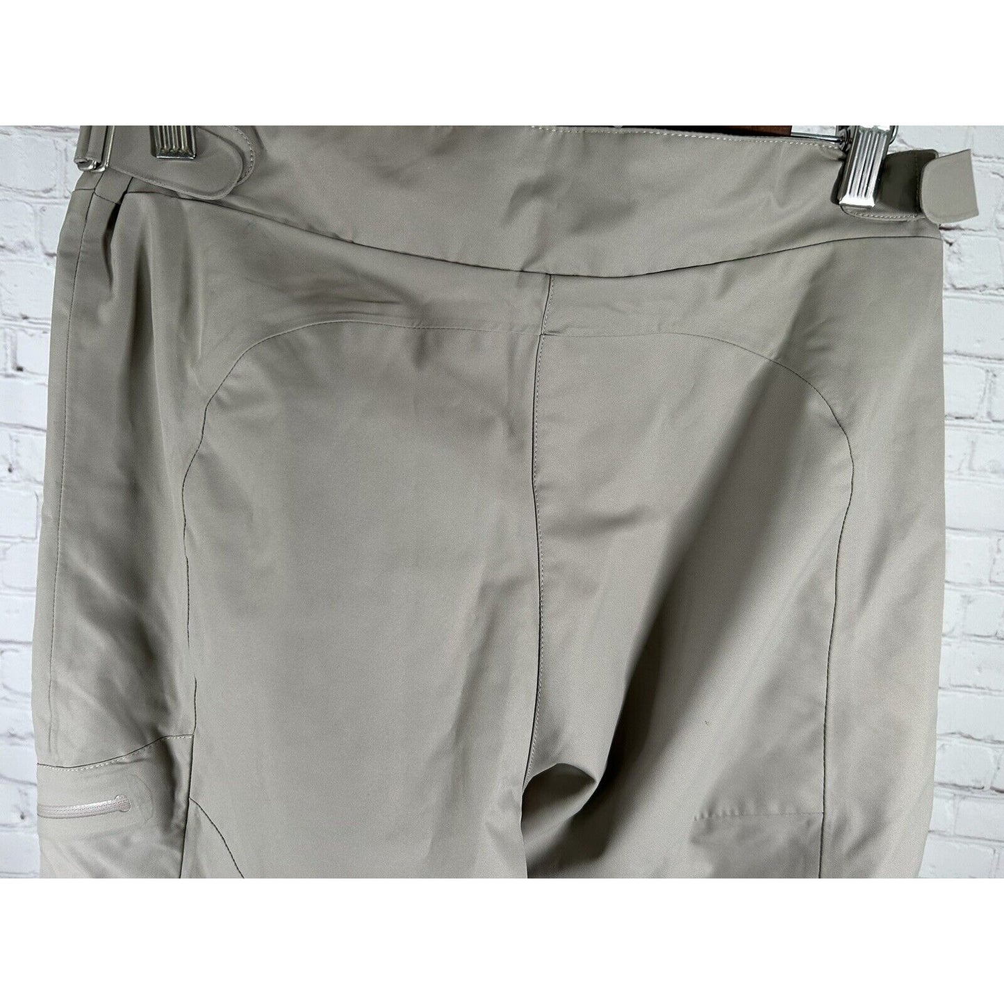Obermeyer Beige Catalyst Ventilated Snowboard Ski Pants Women’s Size 6 (31 x 29)