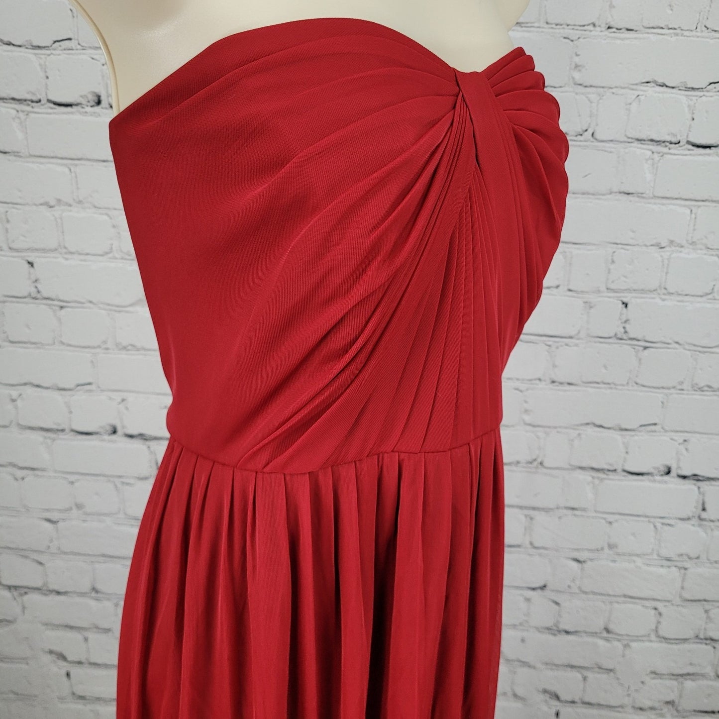 David's Bridal Apple Red Chiffon Empire Waist Pleated Strapless Gown Maxi Dress 18