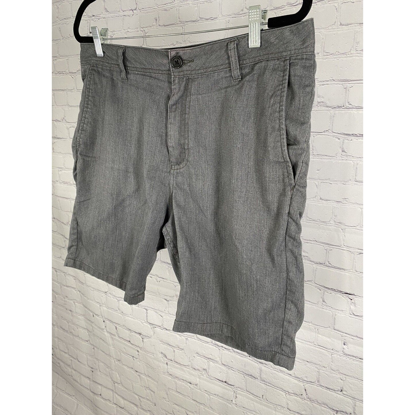 Katin American’s Surf Co Men’s Gray Bermuda Shorts Pockets Belt Loops Size 34