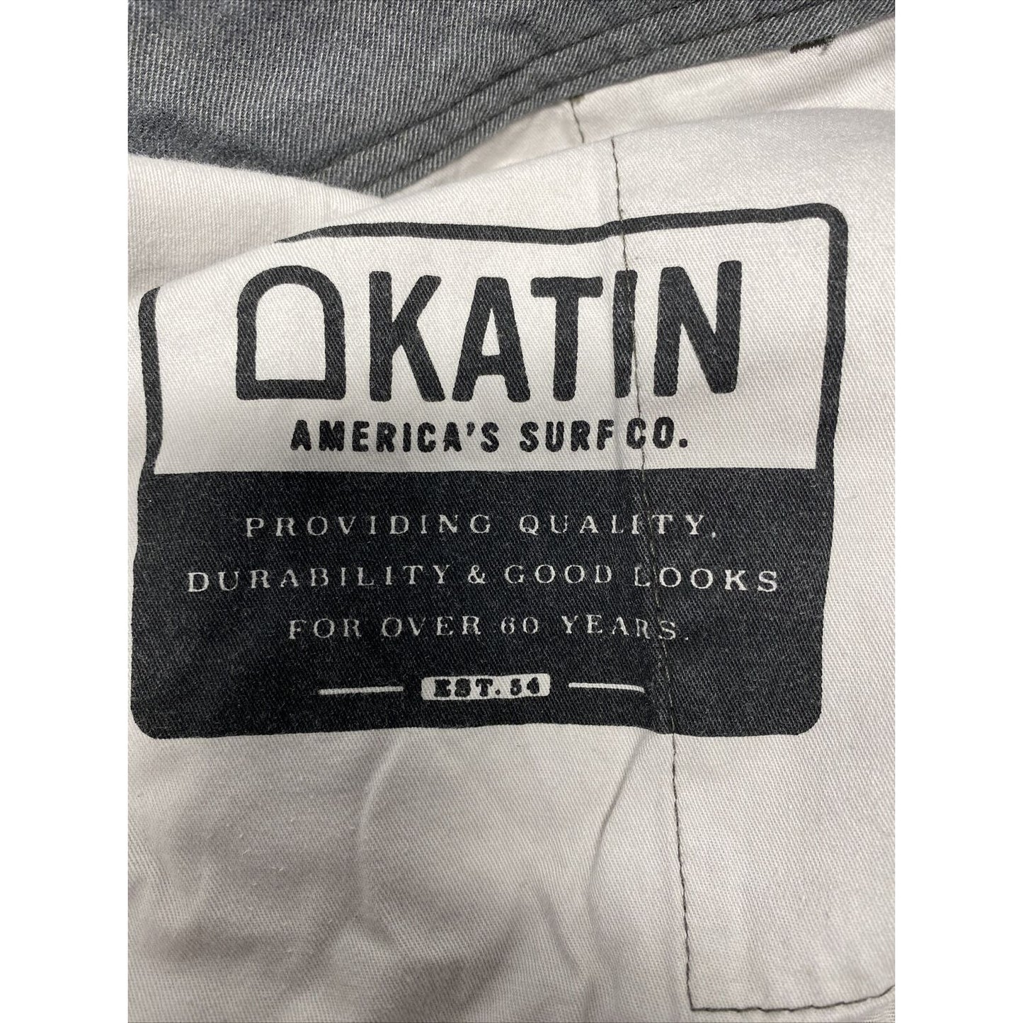 Katin American’s Surf Co Men’s Gray Bermuda Shorts Pockets Belt Loops Size 34