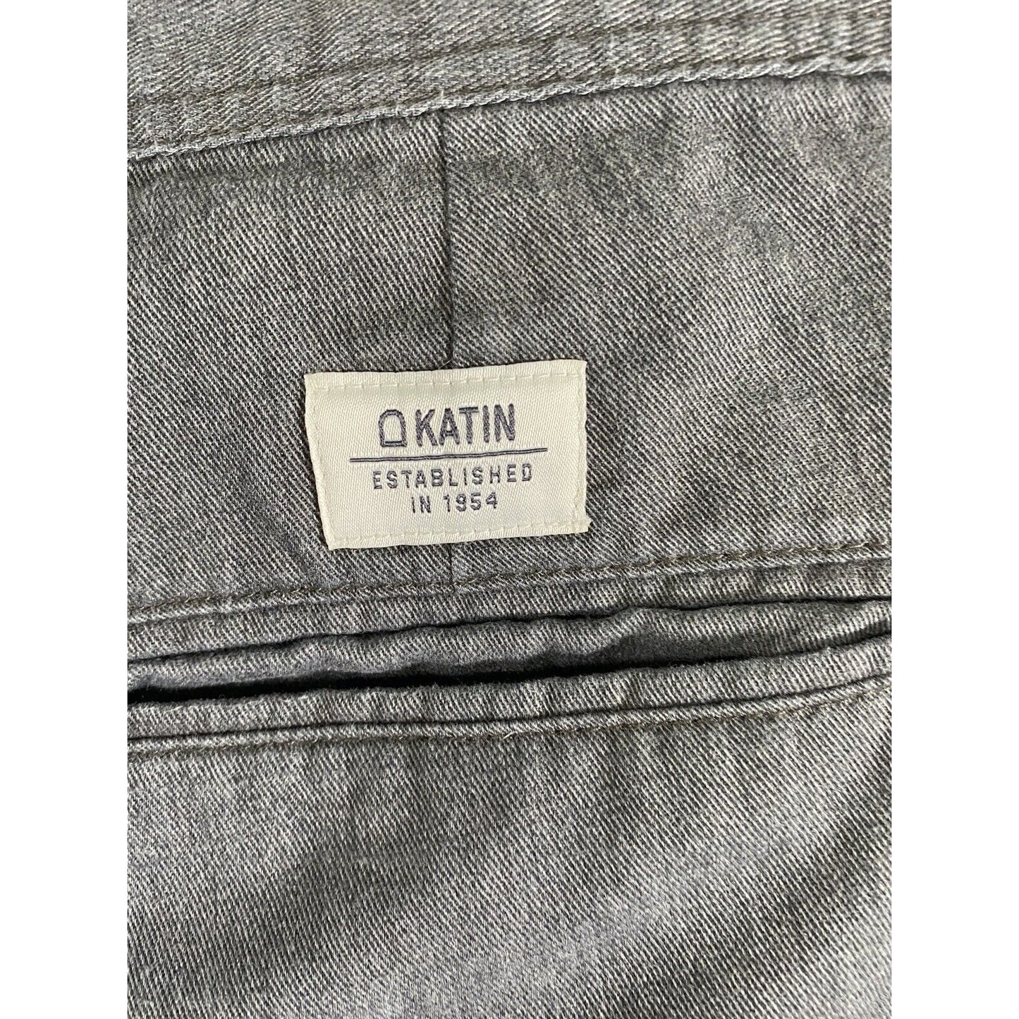 Katin American’s Surf Co Men’s Gray Bermuda Shorts Pockets Belt Loops Size 34