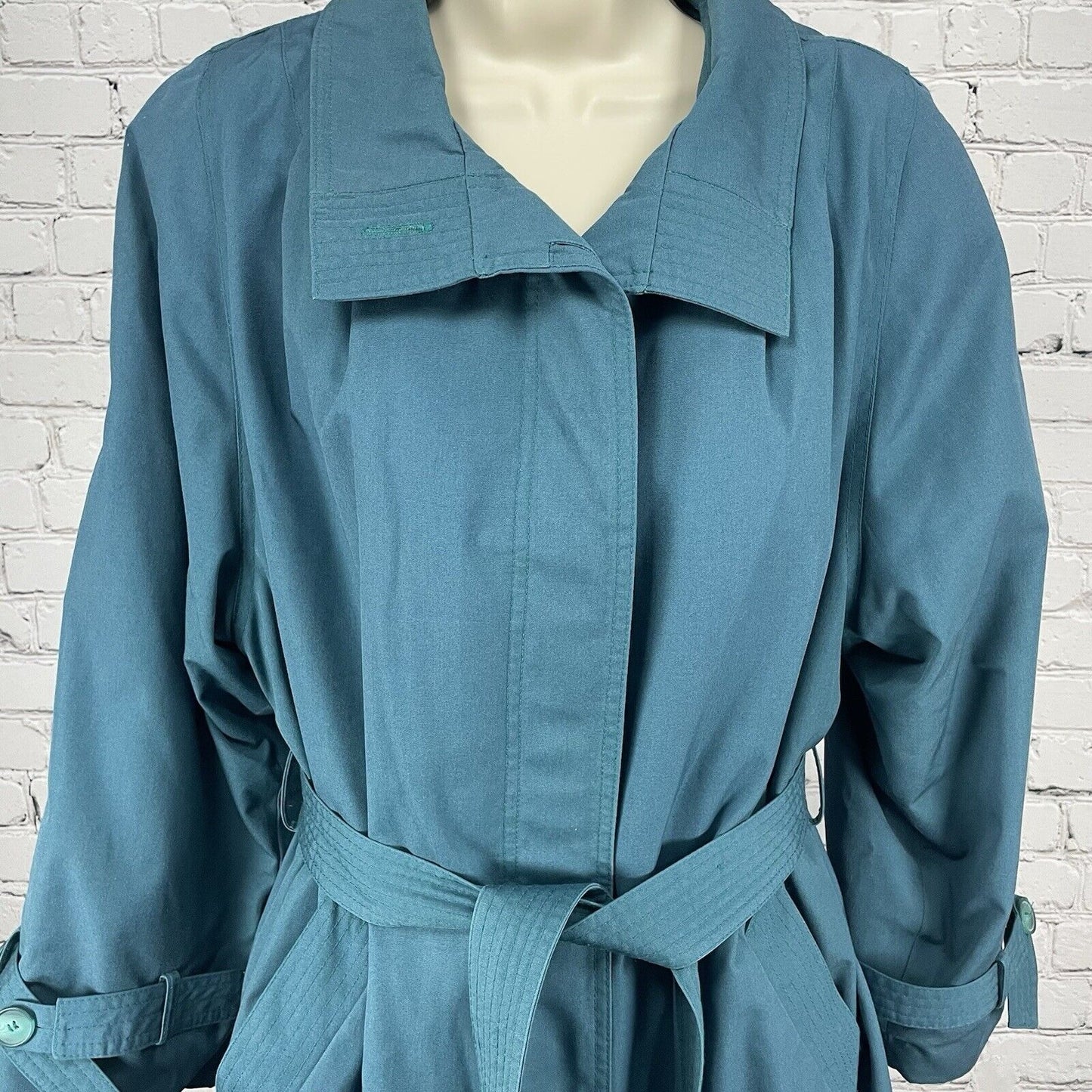 VTG Bryant Park Teal Blue Long Overcoat Lined Belted Insulated Pockets Poland XL