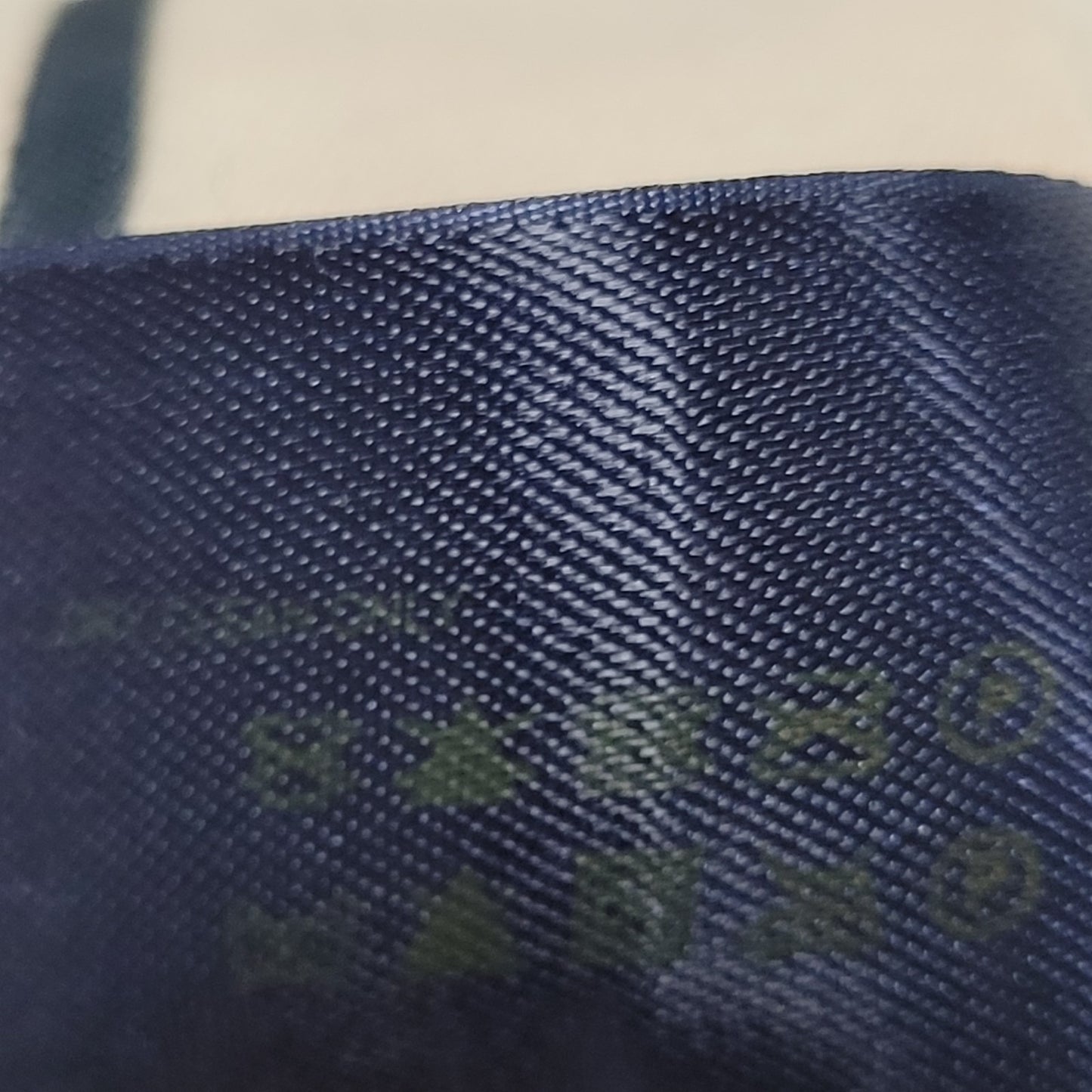 Brooks Brothers Navy 100% Wool Pleated Cuffed Straight Dress Pants 34x34 *holes