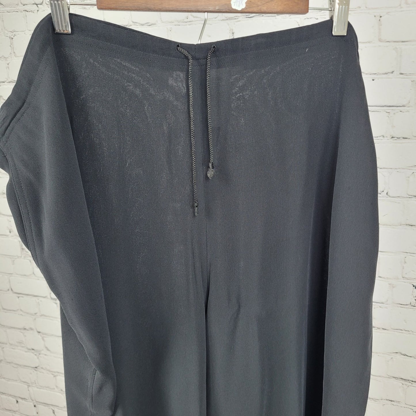 VTG Jones New York Black Lightweight Crop Pants USA Made Size 20W (51x21)