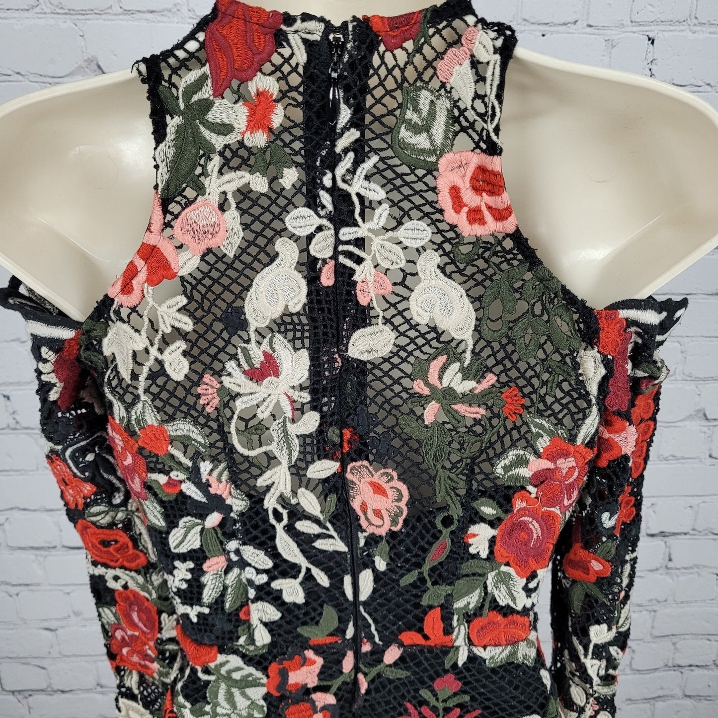 Thurley Black Red Fishnet Embroidered Floral Long Sleeve A Line Dress Size 6