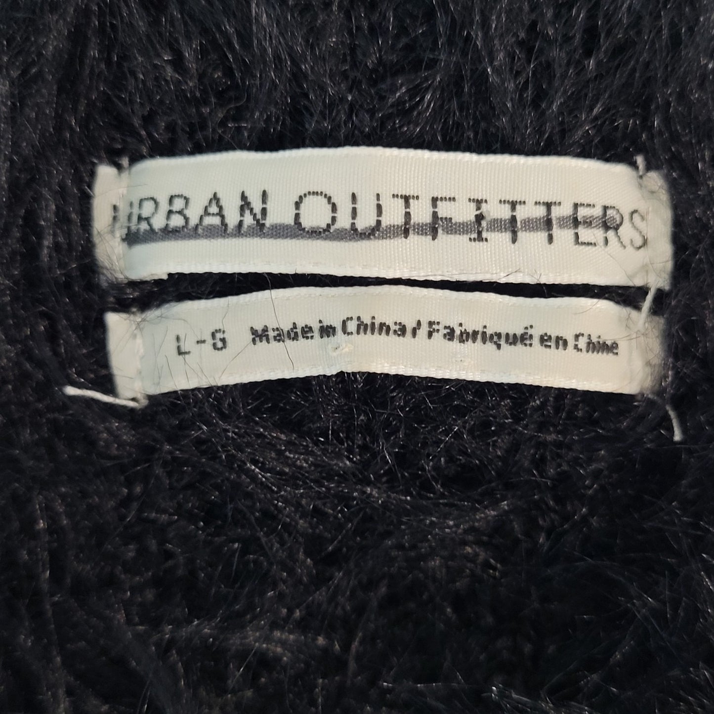 Urban Outfitters Black Faux Fur Fuzzy Pullover Cropped Sweater Size Large L