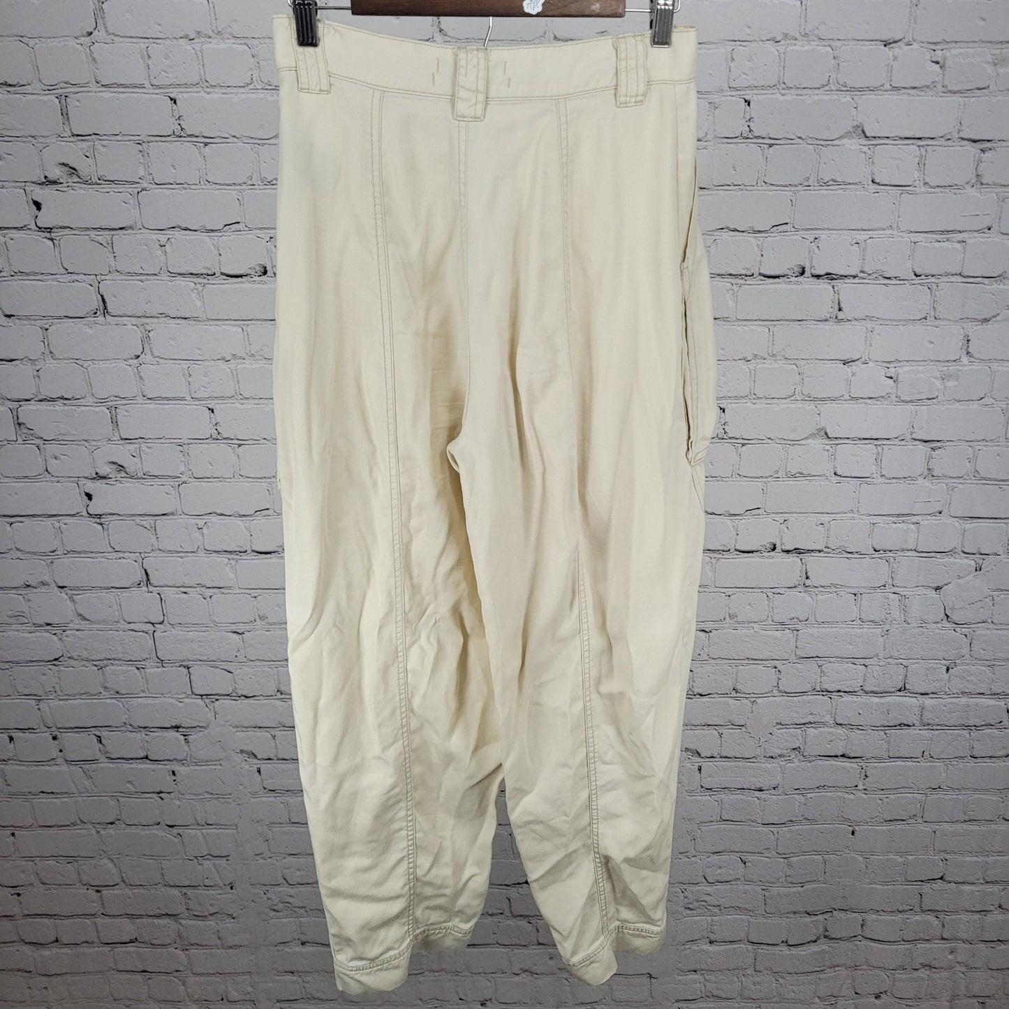 Urban Outfitters Ivory Soft Twill Lightweight High Rise Pants Size 4 (26x27)