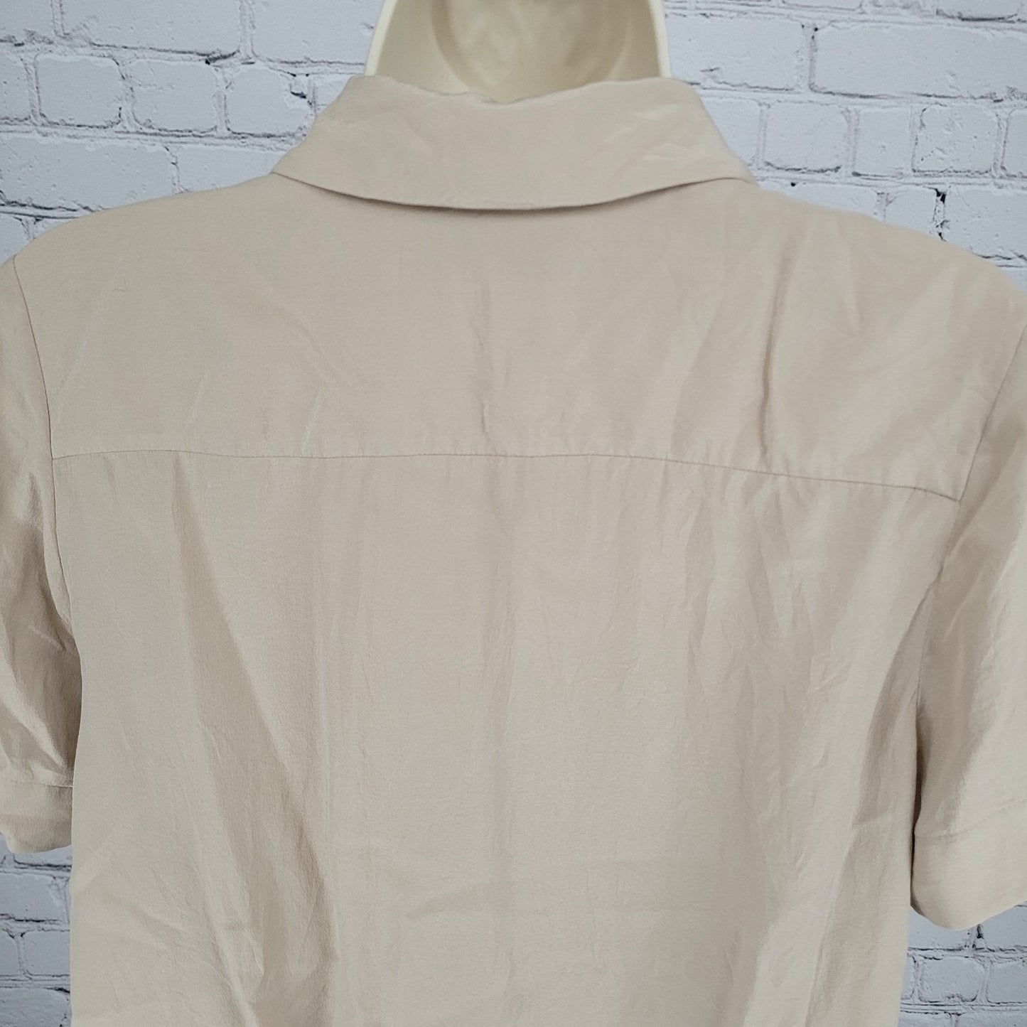 Everlane Beige 100% Silk Buttoned Up Short Sleeve Lightweight Shirt Top Size 6