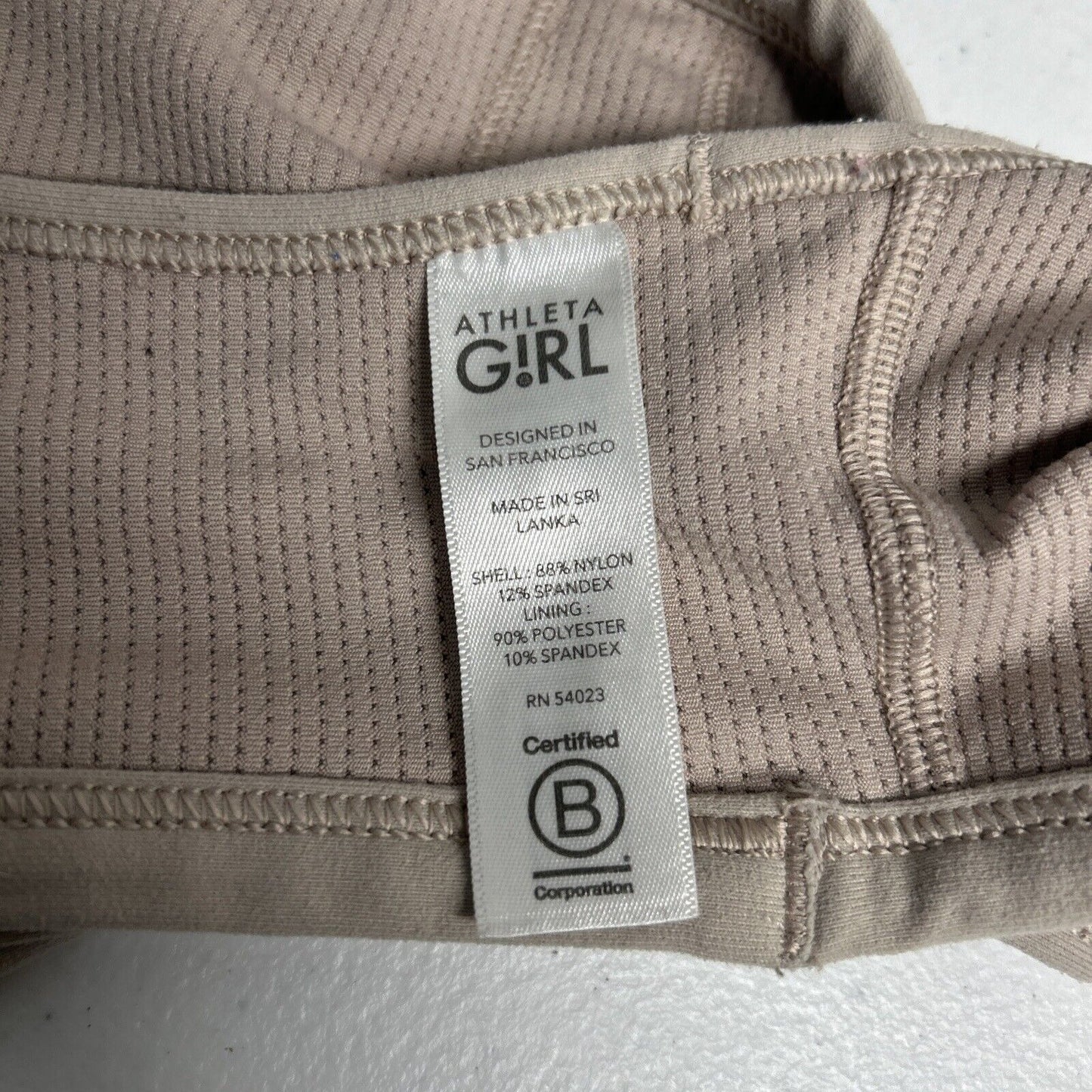 Athleta Girl Beige Racerback Pullover Lined Youth Girls Training Sports Bra XS