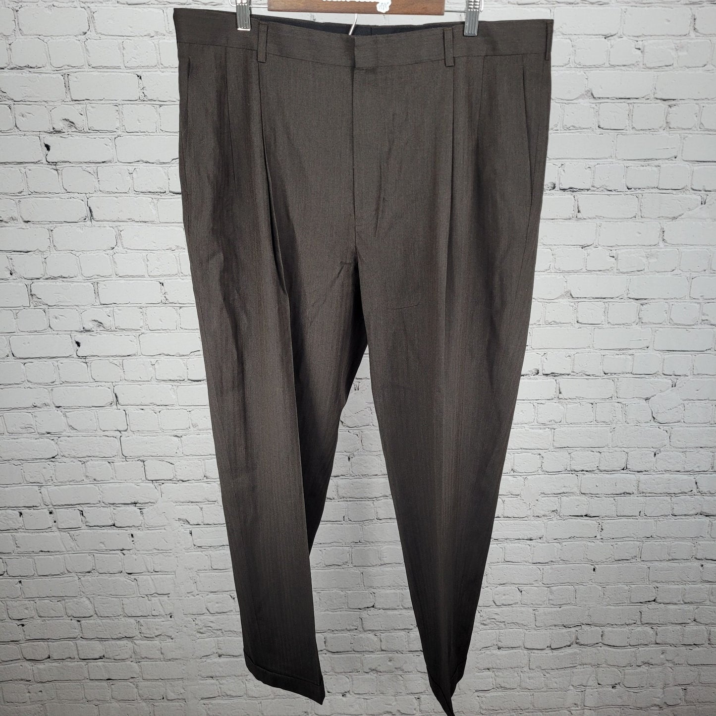 Jos A Bank Brown 100% Travelers Collection Pleated Dress Pants Size 40 (39x30)