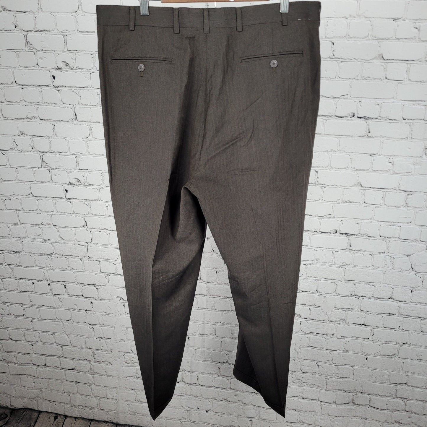 Jos A Bank Brown 100% Travelers Collection Pleated Dress Pants Size 40 (39x30)