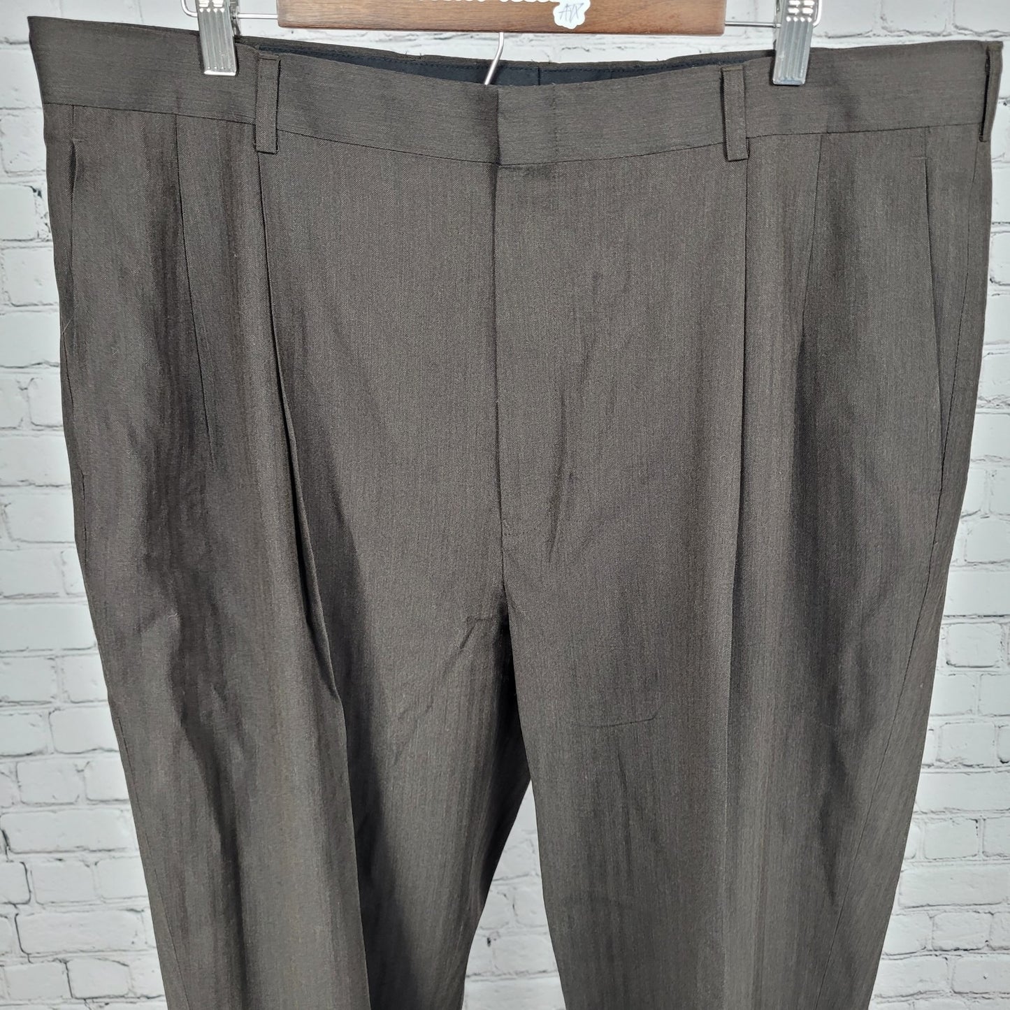 Jos A Bank Brown 100% Travelers Collection Pleated Dress Pants Size 40 (39x30)