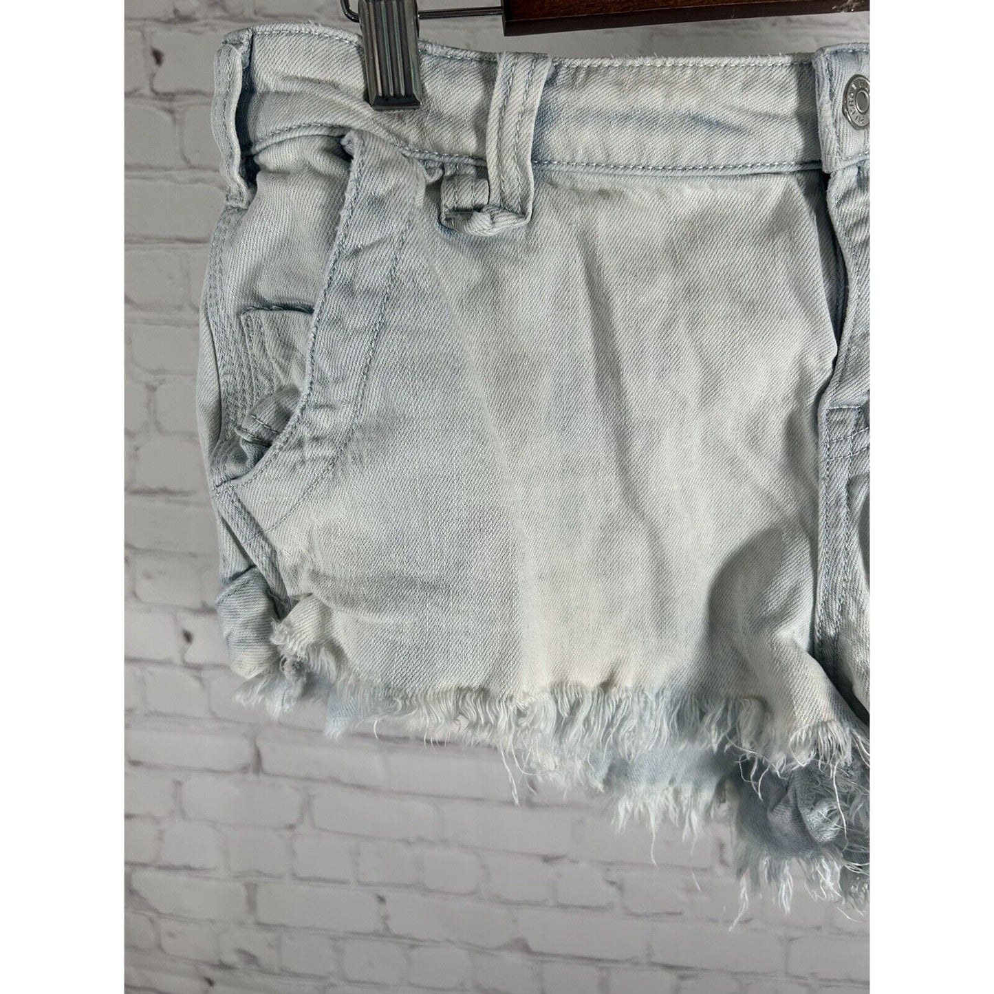 Pilcro Bleach Wash Distressed Frayed Women’s Hot Pants Shorts Sz 29 (33 x 1.5)