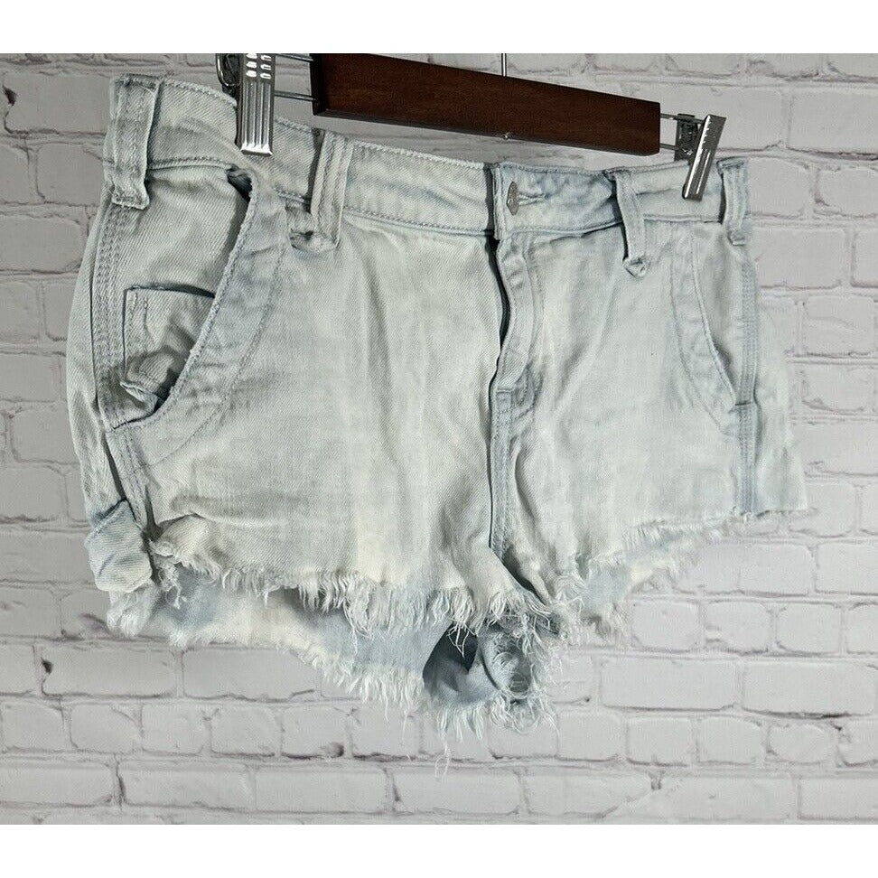 Pilcro Bleach Wash Distressed Frayed Women’s Hot Pants Shorts Sz 29 (33 x 1.5)