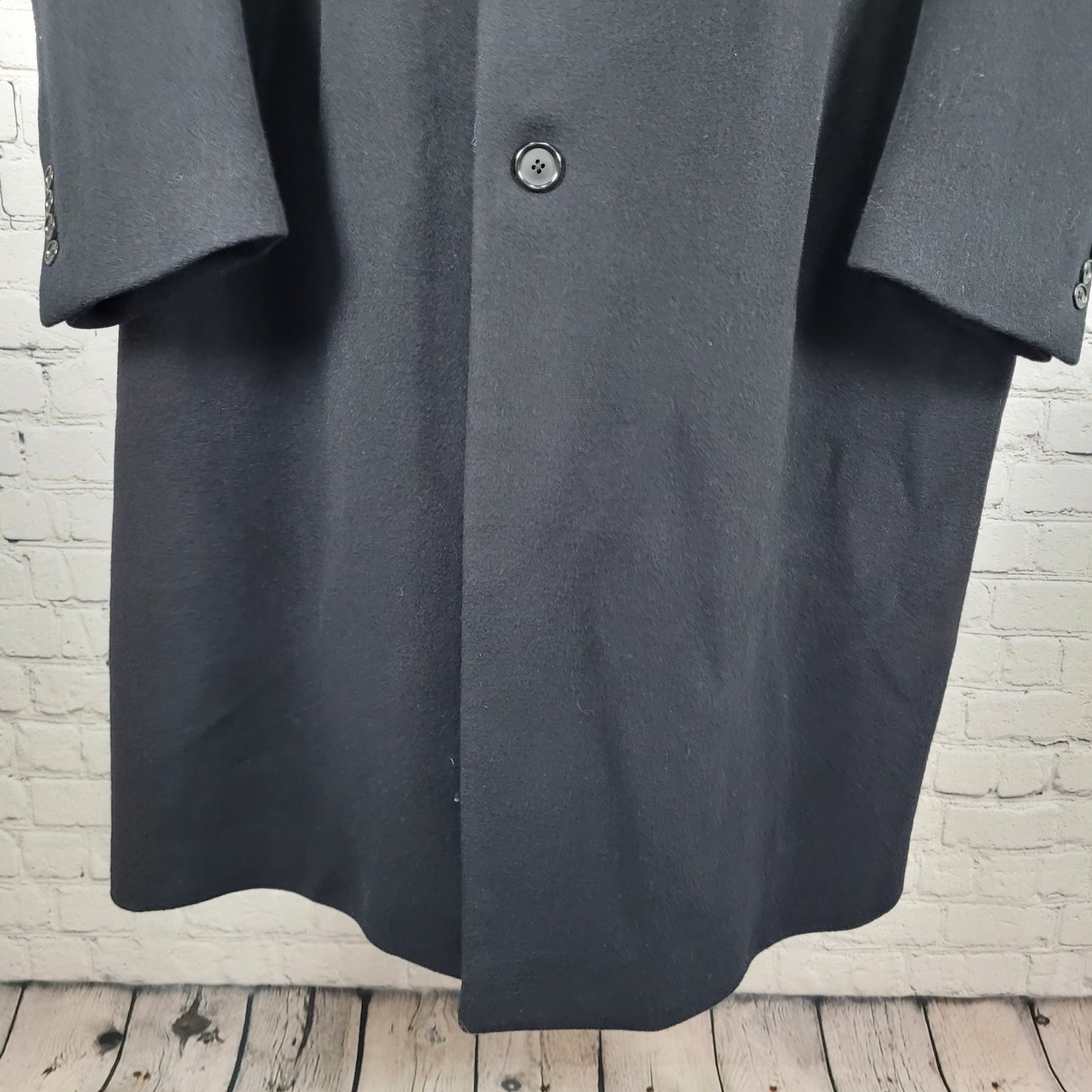 Jos A Bank Black Wool & Cashmere Buttoned Lined Inner Pockets Coat Size 44L