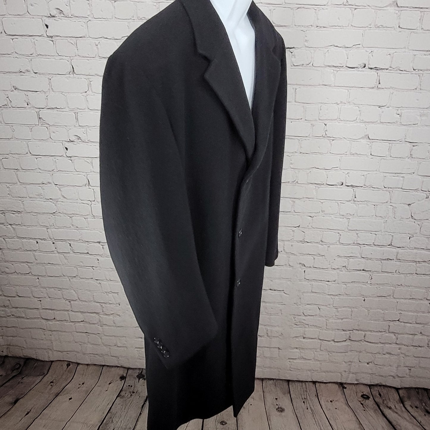 Jos A Bank Black Wool & Cashmere Buttoned Lined Inner Pockets Coat Size 44L