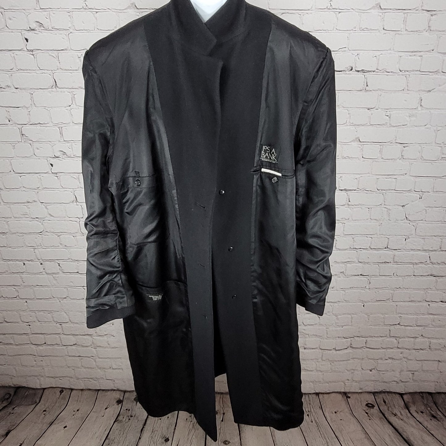 Jos A Bank Black Wool & Cashmere Buttoned Lined Inner Pockets Coat Size 44L