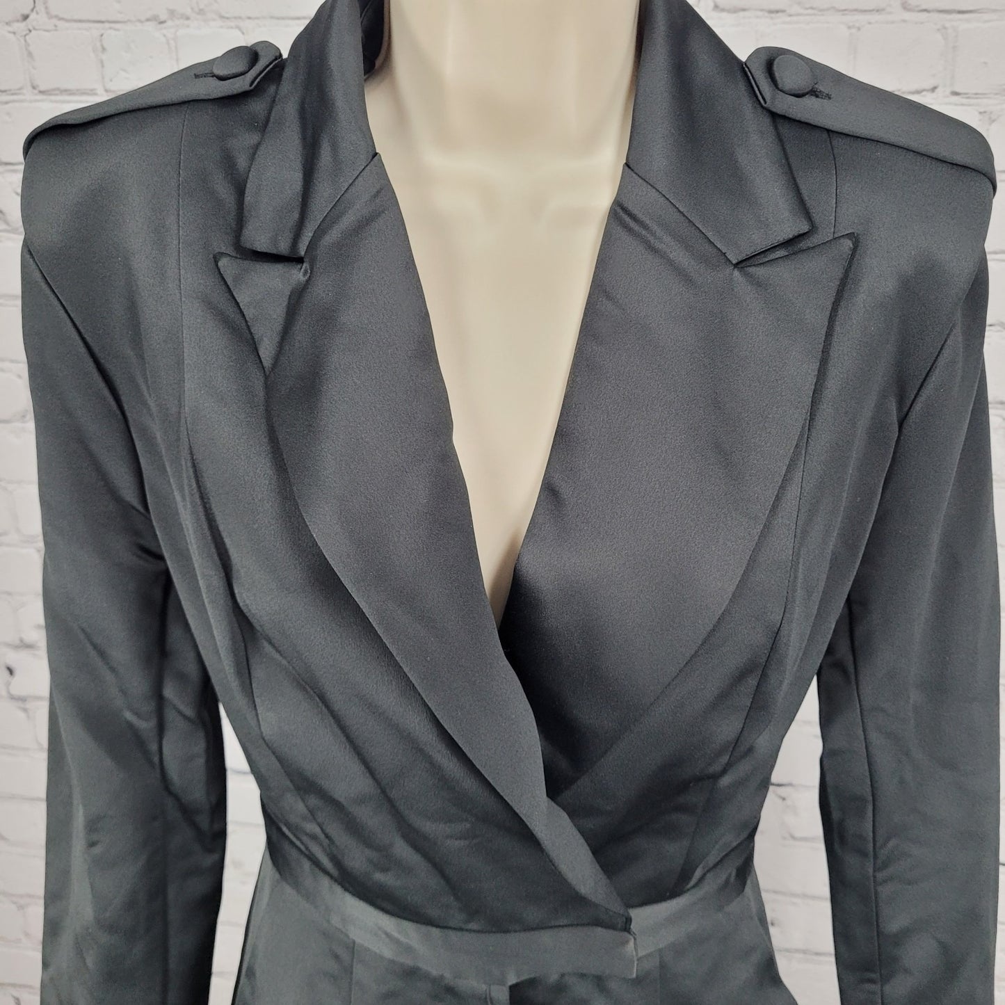 Lavish Alice Black Silky Long Sleeve Tuxedo Style Pockets Lined Romper Size 2
