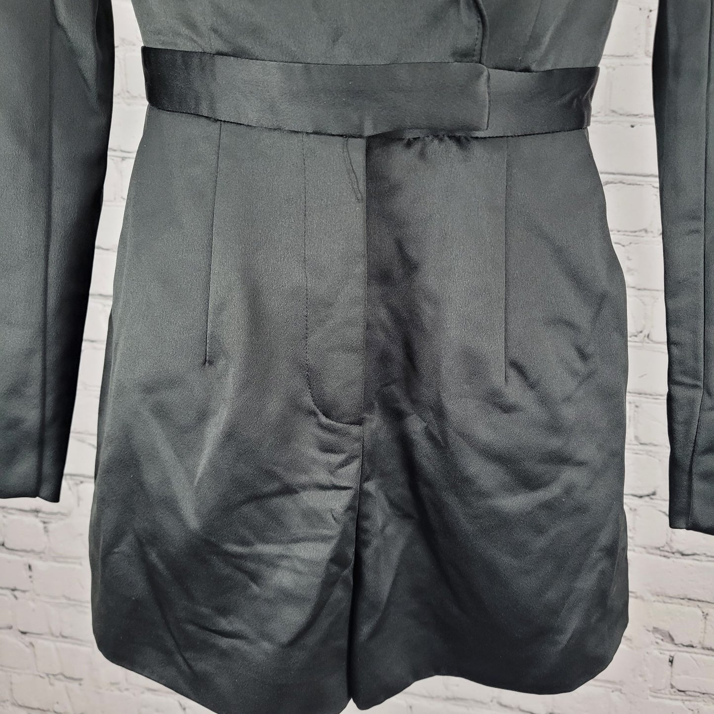 Lavish Alice Black Silky Long Sleeve Tuxedo Style Pockets Lined Romper Size 2