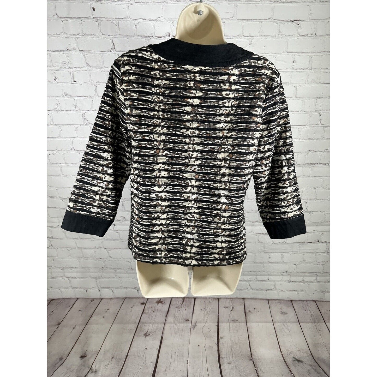 Chico's Button Up Cheetah Print 100% Cotton 3/4 Sleeve Women’s Jacket Size XS