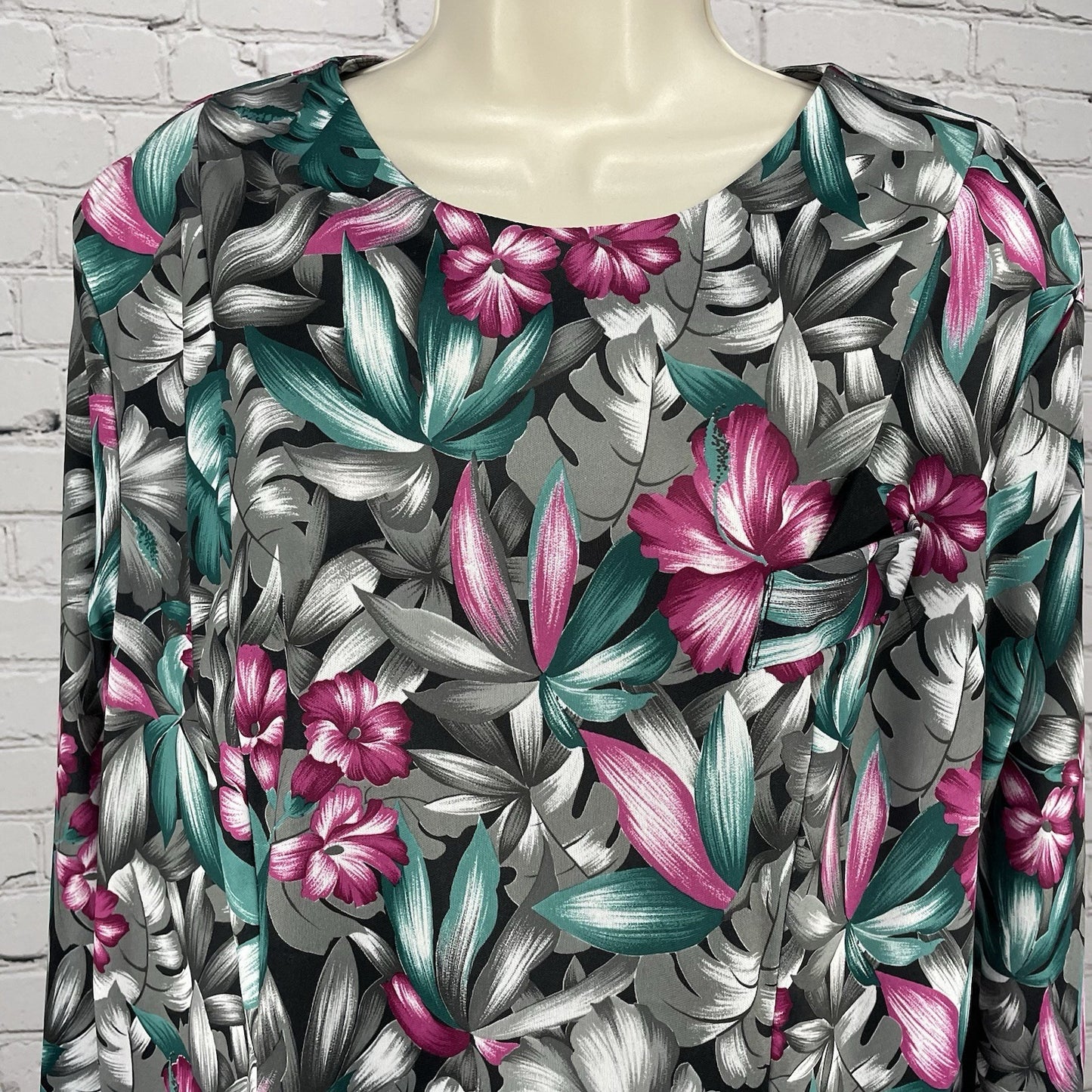 VTG MCS Ltd Grey Floral Hawaiian Long Sleeve Blouse Stretch USA Made Size 20W