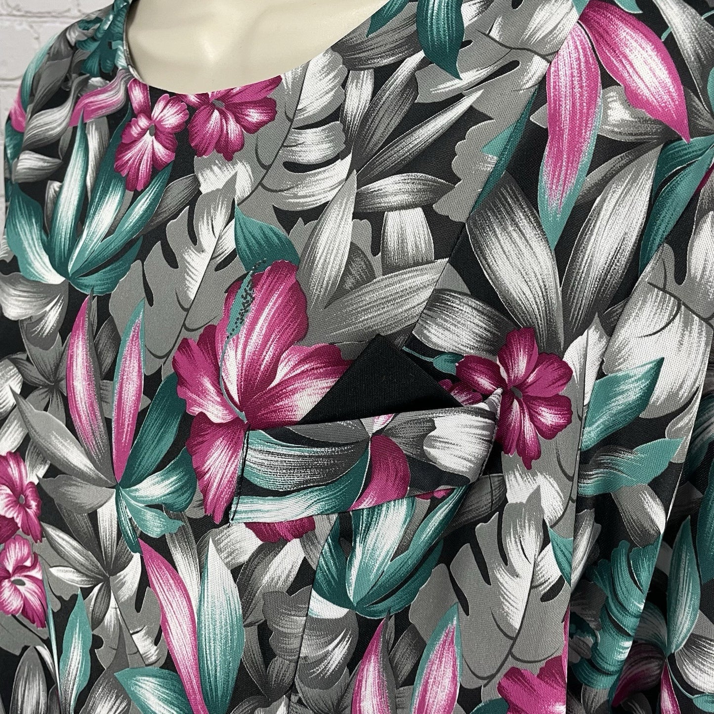 VTG MCS Ltd Grey Floral Hawaiian Long Sleeve Blouse Stretch USA Made Size 20W
