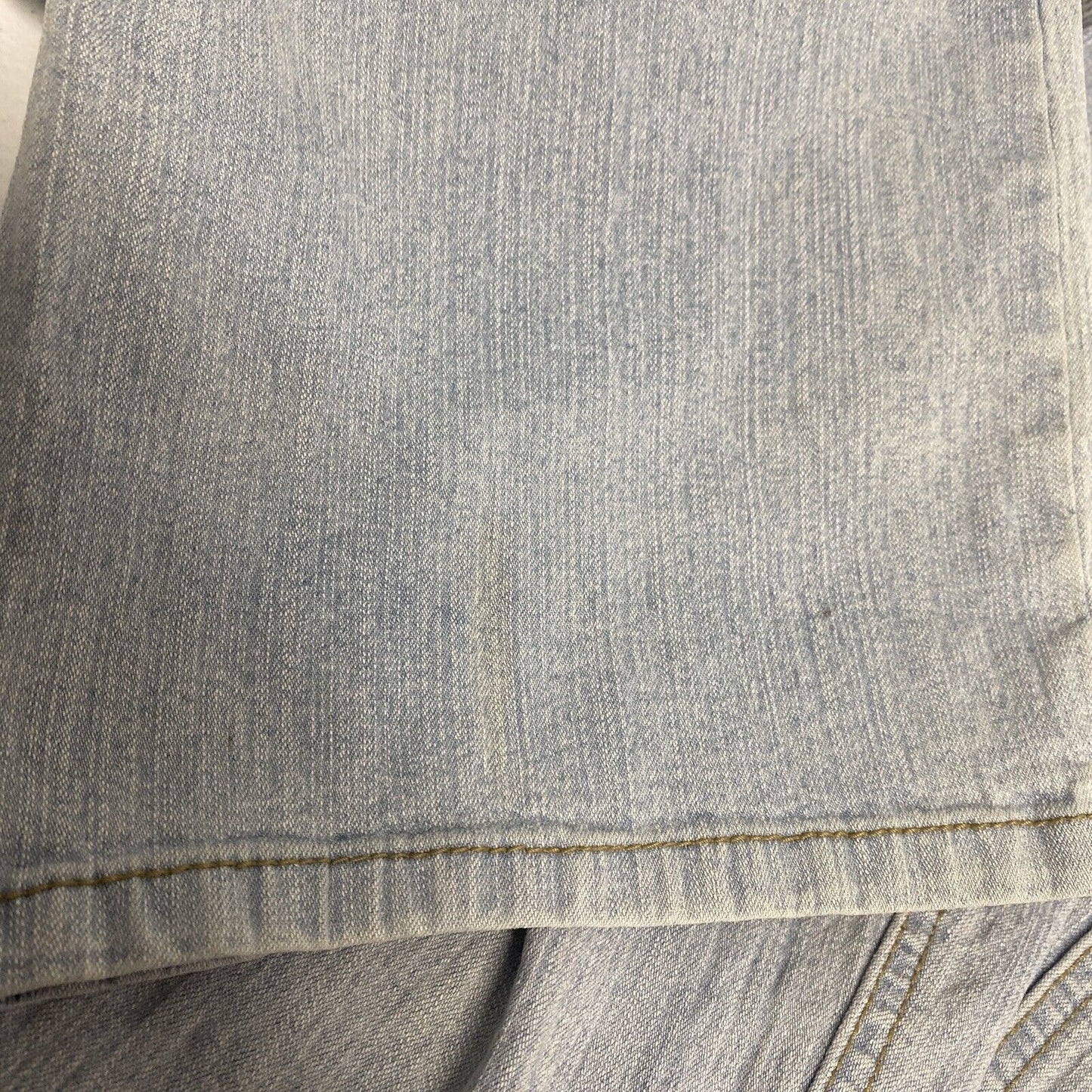 Playboy Light Wash Mid Rise Straight Leg Denim Blue Jeans (31 x 32)