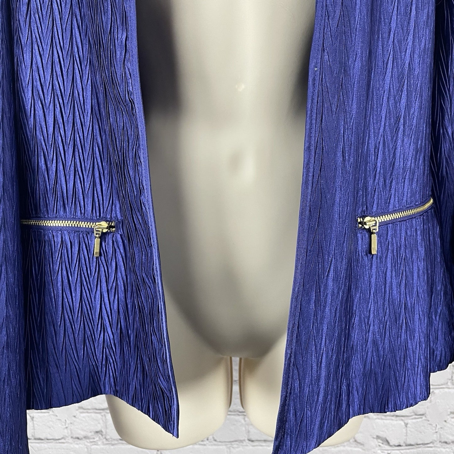 Chico’s Blue Satin Crinkle Textured Open Lightweight Unlined Jacket Size 2 US 12
