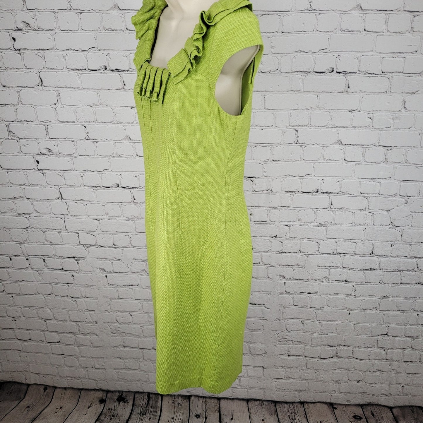 Kay Unger Green 100% Silk Woven Ruffle Short Cap Sleeve Lined Dress Size 8