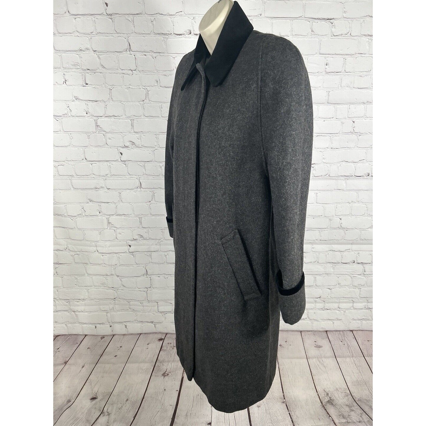 VTG Jofeld De Ball Gray Wool Blend Velvet Collar Water Repellent Overcoat Medium