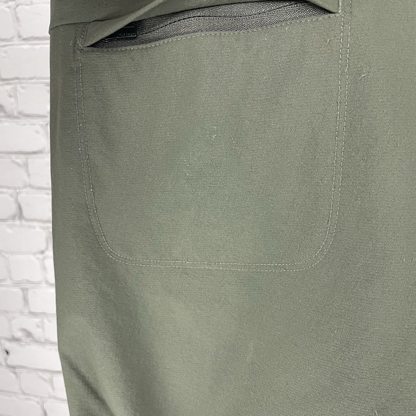 Athleta Green Wander Stash Skinny Hiking Nylon Stretch Pants Size 4 (30x29)