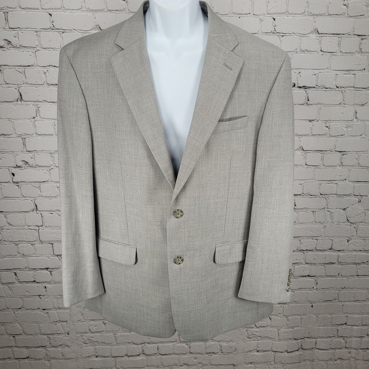 Stafford Light Grey 2 Button Single Vented Notch Blazer Sport Coat Size 44R