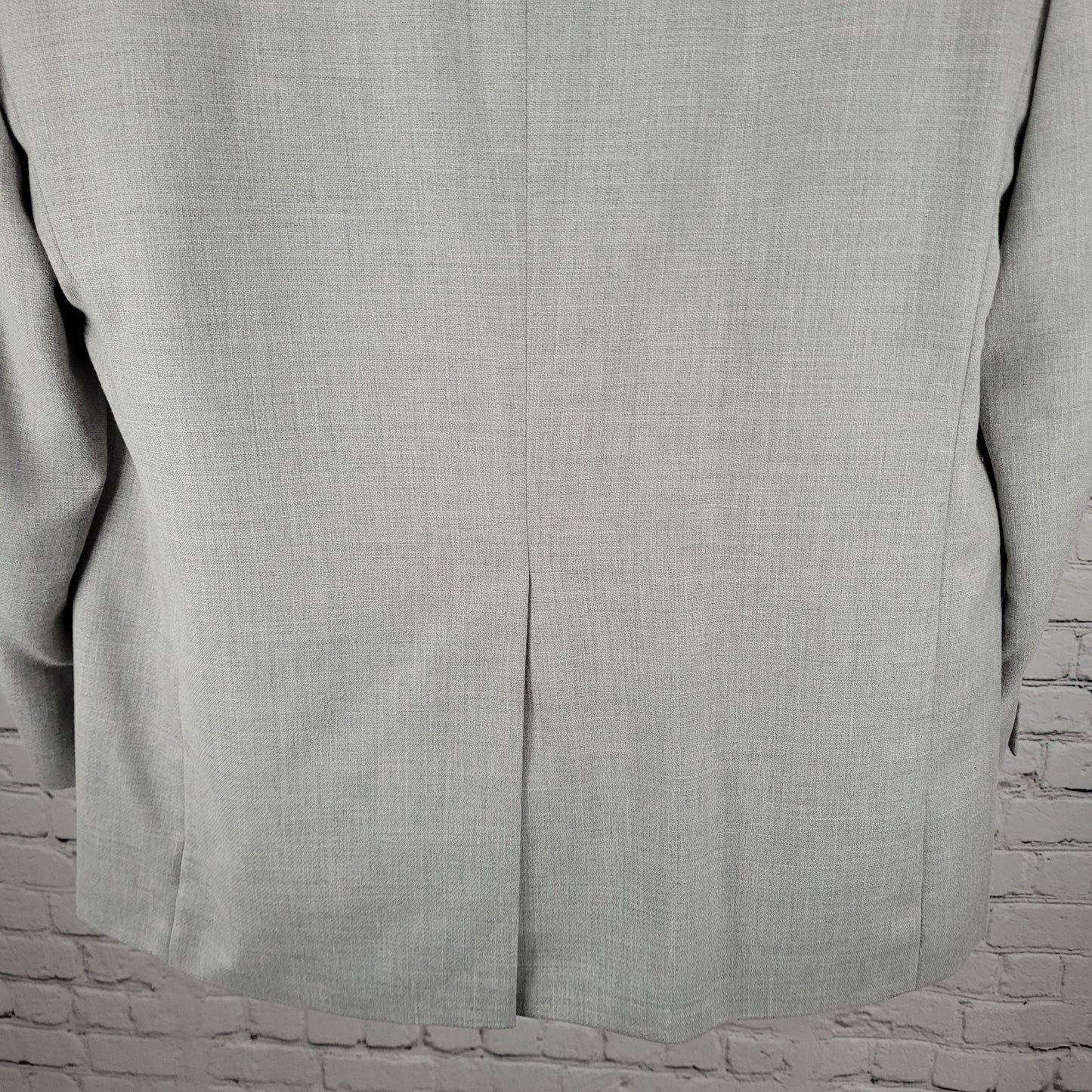 Stafford Light Grey 2 Button Single Vented Notch Blazer Sport Coat Size 44R