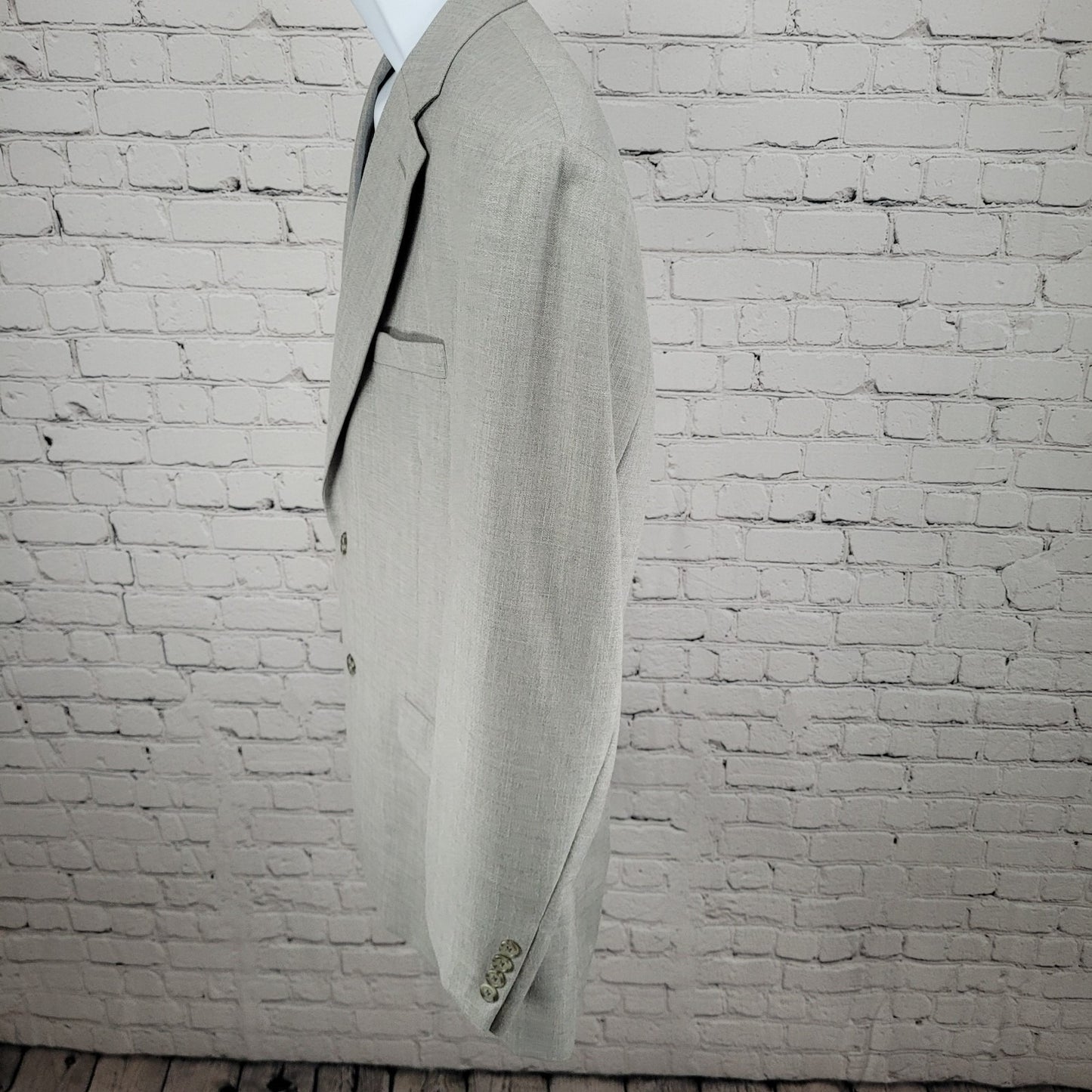 Stafford Light Grey 2 Button Single Vented Notch Blazer Sport Coat Size 44R
