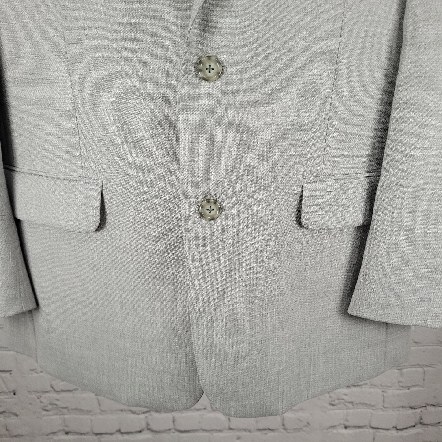 Stafford Light Grey 2 Button Single Vented Notch Blazer Sport Coat Size 44R