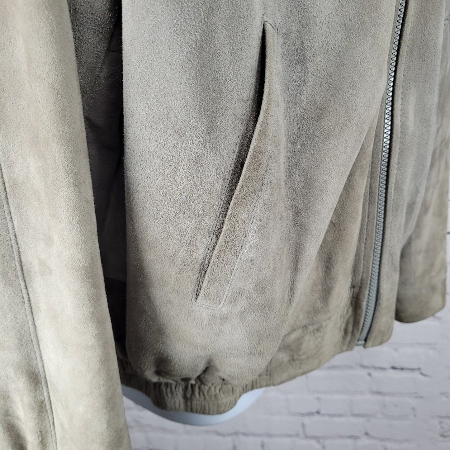 VTG Outbak Grey Taupe Soft Suede Full Zip Jacket New Zealand Handcut Size 46