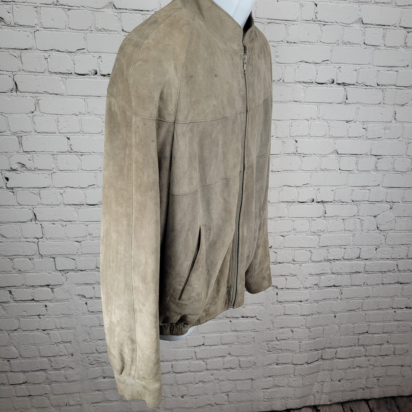 VTG Outbak Grey Taupe Soft Suede Full Zip Jacket New Zealand Handcut Size 46