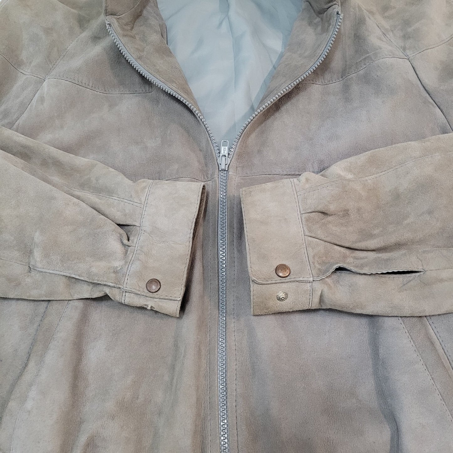 VTG Outbak Grey Taupe Soft Suede Full Zip Jacket New Zealand Handcut Size 46