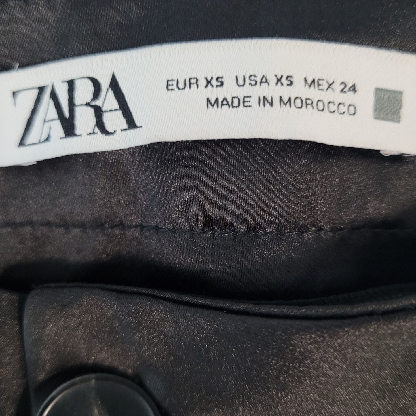 Zara Black Silky Satin Cargo Pockets Straight Leg Mid Rise Pants Size XS (26x29)