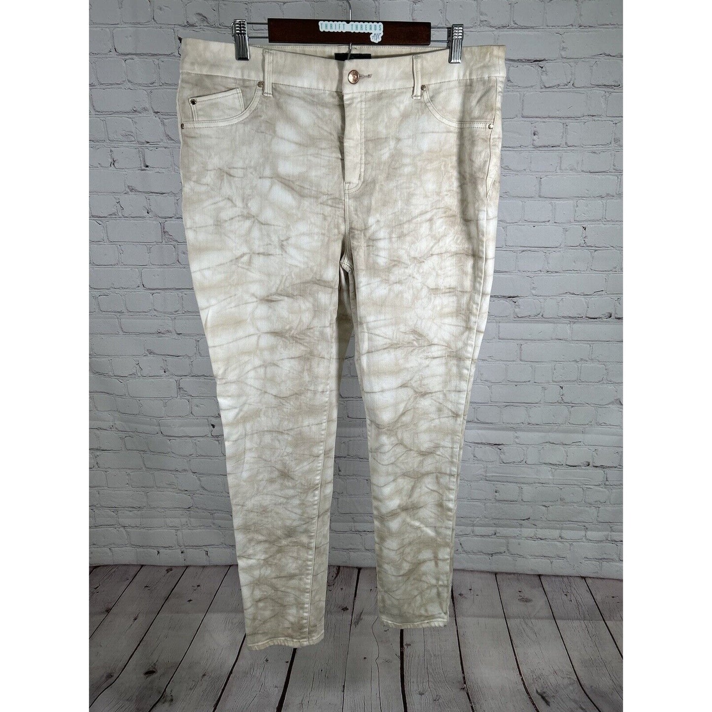 Chico's So Slimming White/Brown Tie Dye Tapered Leg Ankle Pants (35 x 30)