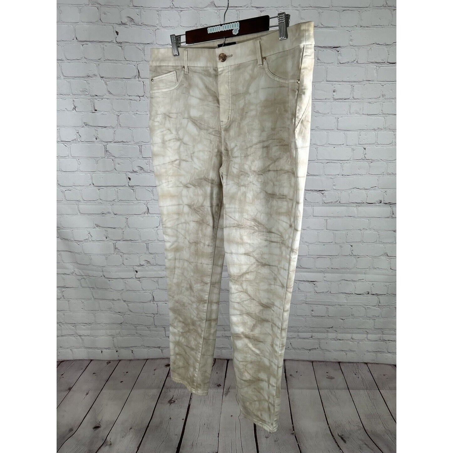 Chico's So Slimming White/Brown Tie Dye Tapered Leg Ankle Pants (35 x 30)