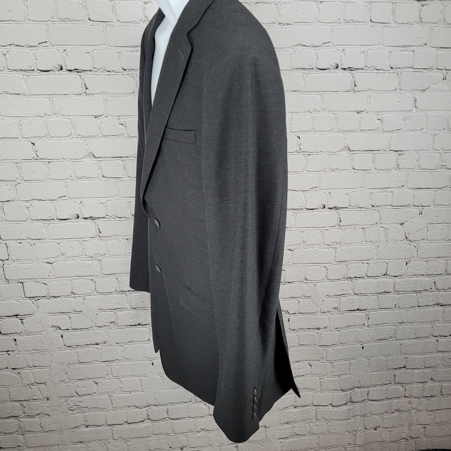 Calvin Klein Grey 2 Botton Double Vented Notch Blazer Sport Coat Size 40L