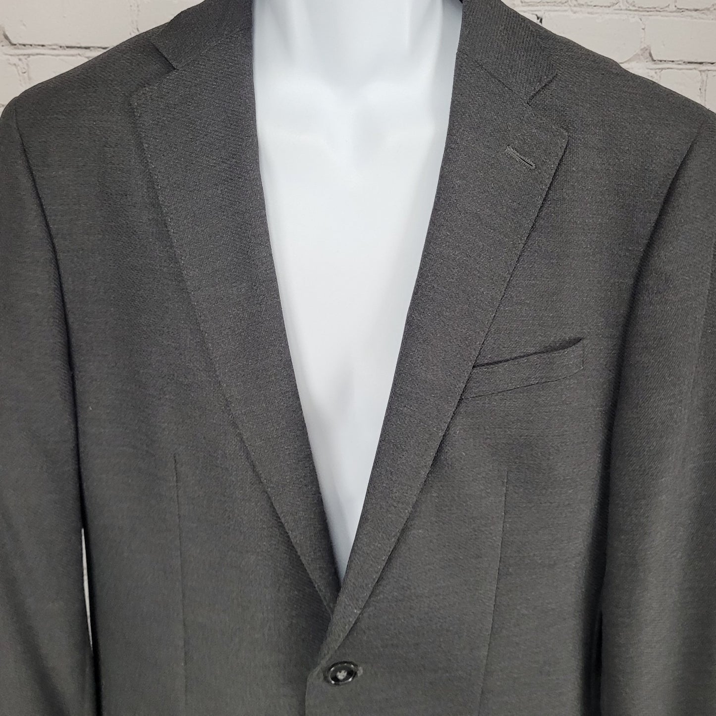Calvin Klein Grey 2 Botton Double Vented Notch Blazer Sport Coat Size 40L