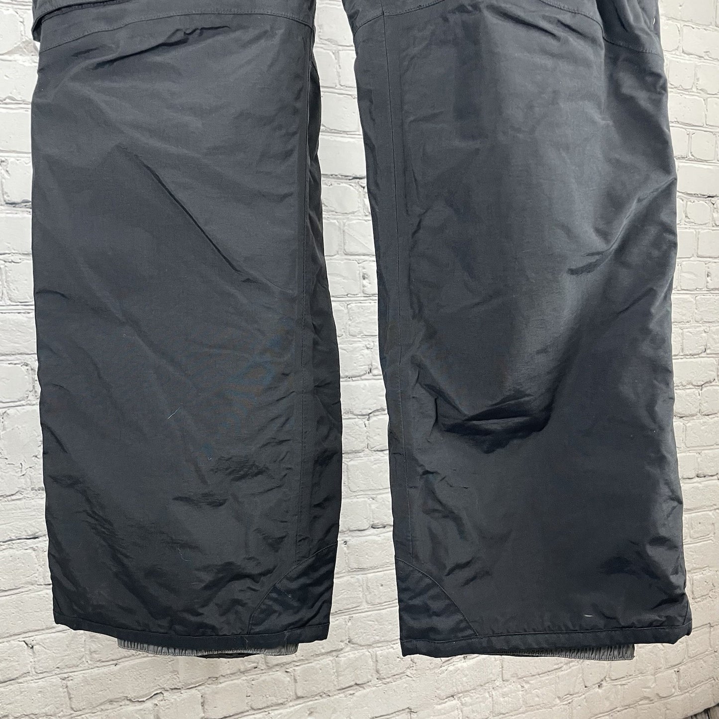 The North Face Black HyVent Cargo Pockets Snow Ski Pants Size Medium M (33x30)