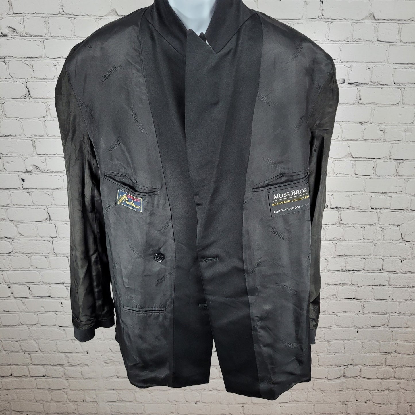 Moss Bros Italian Wool Super 120's Limited Edition Double Breasted Tuxedo 42L
